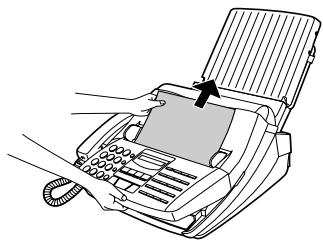 SHARP FO-1530 - Enlèvement d'un document du chargeur - 3