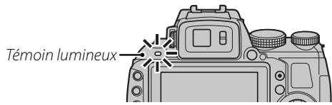 FUJIFILM FINEPIX HS30EXR - Le témoin lumineux - 1