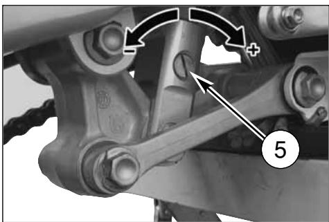 HUSQVARNA HVA WR 300 2010 - Attention*: lors d'un réglage de l'amortisseur, veillez à ne jamais toucher un tuyau d'échappement chaud. - 3