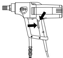 HUSQVARNA DM 230 - Contrôle du blocage de l'interrupteur - 1