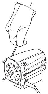 HUSQVARNA DM S160 - Remplacement du moteur et de la boîte de vitesses - 2