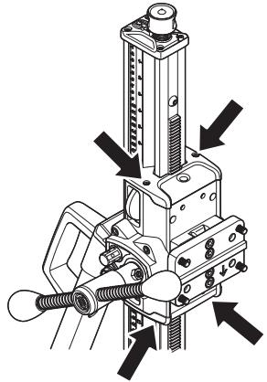 HUSQVARNA DM S240 - Adjusting the feed housing - 1
