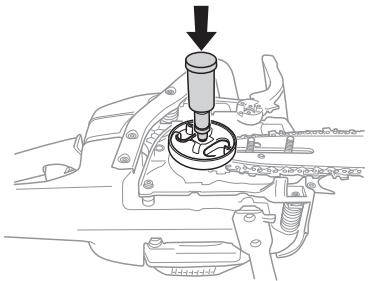 HUSQVARNA 562 XP - Graissage du roulement à aiguilles - 3