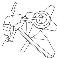 HUSQVARNA J-HANDLE KIT 125 L - Montagem da proteção da lâmina/proteção combinada, da lâmina para erva e da faca para erva - 3