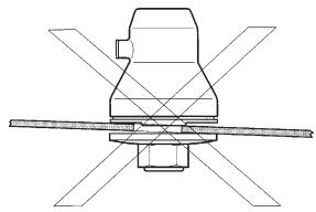 HUSQVARNA J-HANDLE SET 123 L - Montage de la lame et de la tête de coupe - 2