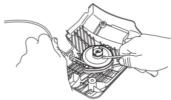 HUSQVARNA K 760 RESCUE - Remplacement d'une corde de lanceur rompue ou usée - 3