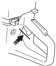 HUSQVARNA K 970 RESCUE - Vérification du blocage de la commande d'accélération - 1