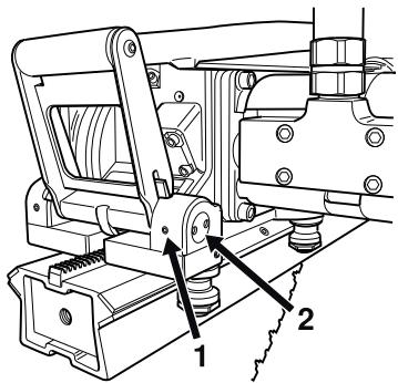 HUSQVARNA WS 482 HF - Adjust the saw carriage - 1