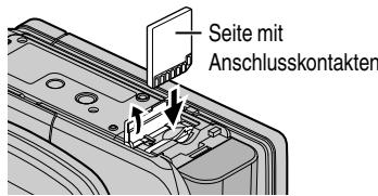 JVC GZ-HM960BE - Einsetzen einer SD-Karte - 2