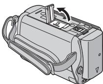 JVC GZ-MG460EF - Ouvrir la couverture de la fente de carte microSD. - 1
