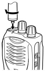 KENWOOD TK-3160 - INSTALLAZIONE DELL'ANTENNA (OPZIONALE) - 1