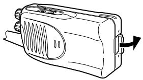 KENWOOD TK-3160 - INSTALLAZIONE E RIMOZIONE DEL PACCO BATTERIA RICARICABILE (OPZIONALE) O DEL RICETTACOLO DELLE PILE ALCALINE - 2