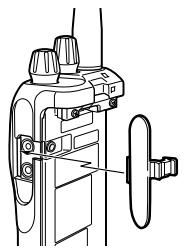 KENWOOD TK-3160 - Installation de la PINCE de ceinture - 1