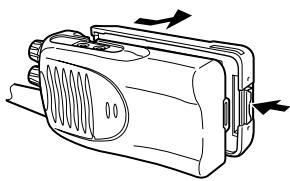 KENWOOD TK-3160 - INSTALLING/ REMOVING THE (OPTIONAL) RECHARGEABLE BATTERY PACK OR ALKALINE BATTERY CASE - 3