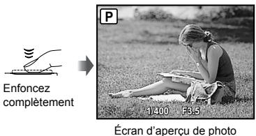 OLYMPUS Μ TOUGH-8000 - Enoncez le déclencheur à mi-course pour faire la mise au point sur le sujeit. - 2