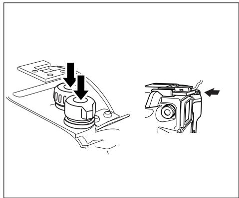 OLYMPUS PPO-E04 - Loading the Camera and Lens - 6