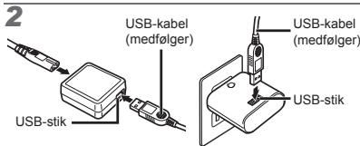 OLYMPUS VR-325 - Opladning af batteriet med den medfolgende USBnetadapter - 2