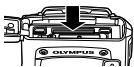 OLYMPUS KIT TG-320 - Pour retirer la carte mémoire SD/SDHC/SDXC et la carte Eye-Fi - 1