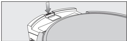 MIELE HS17 - Nettoyer la lèvre d'étanchéité du bac à poussières - 1