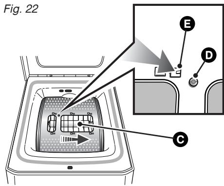 VEDETTE VLT4115 - • NETTOYAGE DU FILTRE DE POMPE (option 1) - 5