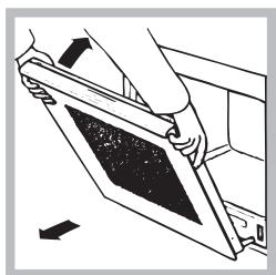 INDESIT FIM51KABK - Cleaning the oven door - 3