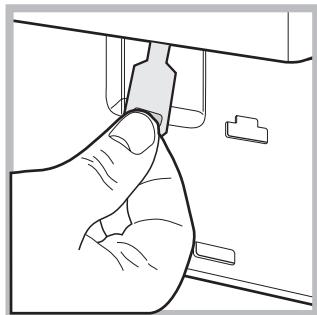 INDESIT IWC 7105 - Apertura manuale della porta oblo - 4