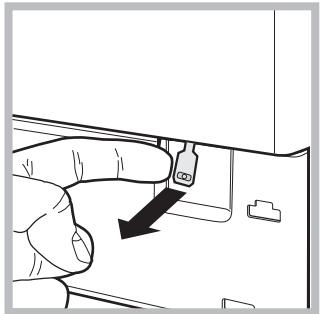 INDESIT IWDE 7145 B - Apertura manual de la puerta - 3