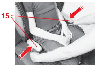 BRITAX KID PLUS SICT - Voici comment adapter la largeur de l'assise 1 à votre enfant : - 9