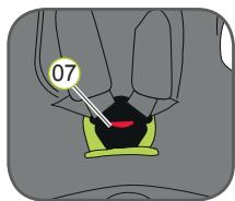 BRITAX MAX-FIX - Nettoyer la boucle du harnais - 1