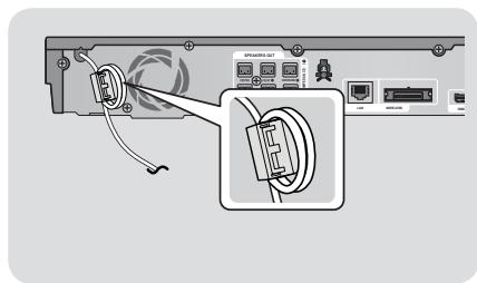 SAMSUNG HT-E5550 - Collegamento del nucleo toroidale in ferrite al cavo di alimentazione dell'unità principale - 1