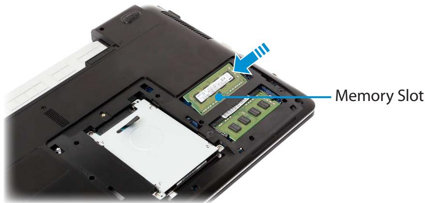 SAMSUNG NP300E5E - Adding or Replacing Memory Modules - 2