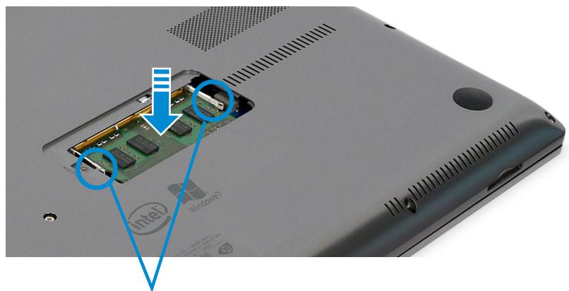 SAMSUNG NP780Z5E - If there is a protective memory cover - 2