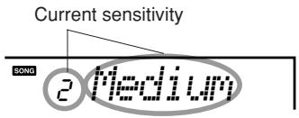 YAMAHA EZ-200 - Adjusting the Touch Response Sensitivity - 2