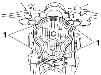 YAMAHA MT-01 - Replacing an auxiliary light bulb - 2