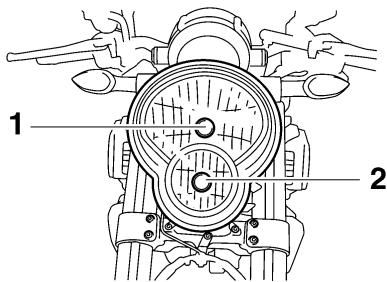 YAMAHA MT-01 - Replacing a headlight bulb - 1