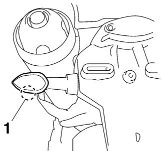 YAMAHA MT-01 - Replacing a turn signal light bulb - 1