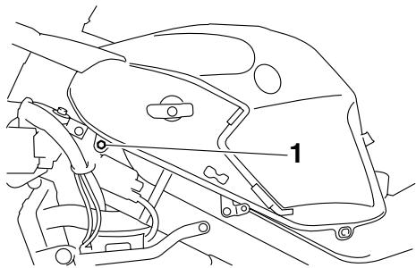 YAMAHA TDM900 - Replacing the air filter element - 1