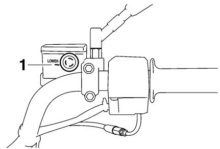 YAMAHA YBR125 - Checking the front brake fluid level - 1