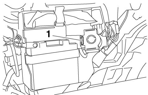 YAMAHA YBR125 - Replacing the fuse - 3