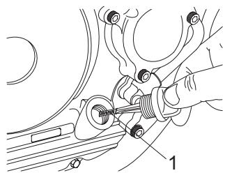 YAMAHA YBR250-2007 - To change the engine oil (with or without oil filter element replacement) - 1