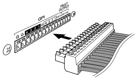 YAMAHA ACD1 - Serrez correctement les vis de la borne. - 1