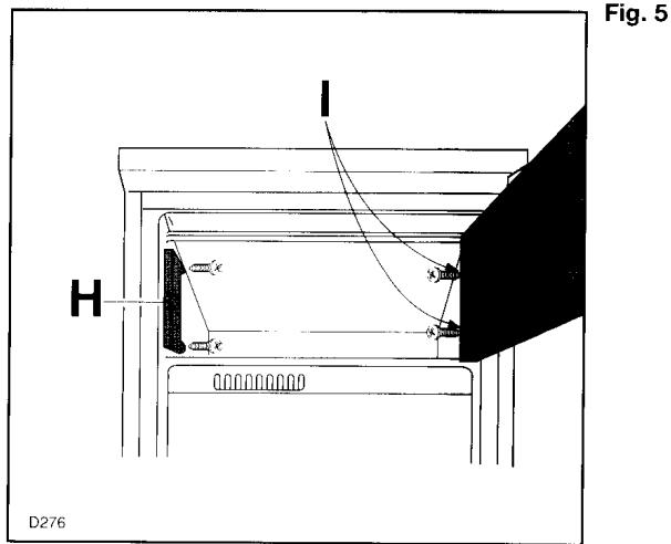 ARTHUR MARTIN KA2400W-1 - Réversibilité de la porte du compartment de congélation rapide (Fig. 5) - 1