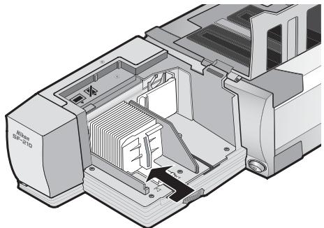 NIKON CHARGEUR 50 DIAPOSITIVES SF-210 - Laden van de feeder - 2