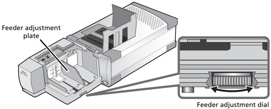 NIKON CHARGEUR 50 DIAPOSITIVES SF-210 - Loading the feeder - 4