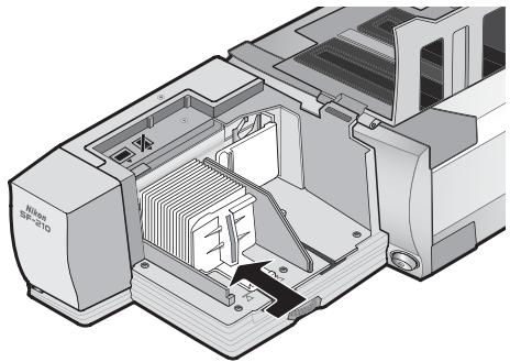 NIKON CHARGEUR 50 DIAPOSITIVES SF-210 - Come caricare l'alimentatore - 2