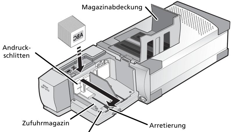 NIKON CHARGEUR 50 DIAPOSITIVES SF-210 - Beladen des Magazines - 1