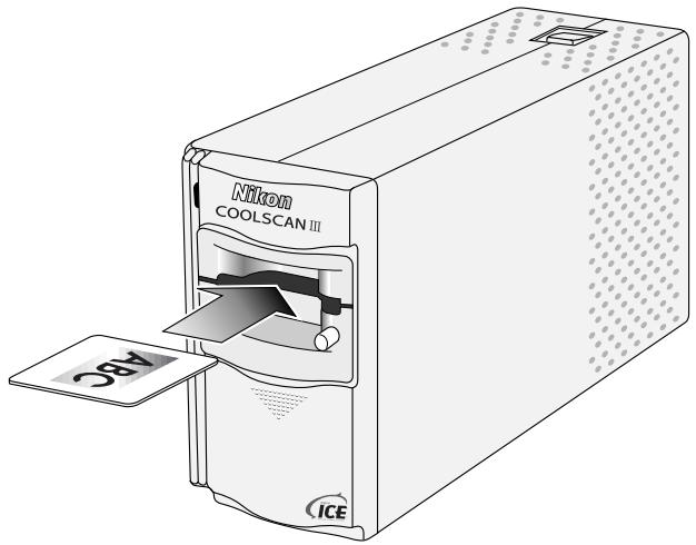 NIKON COOLSCAN III LS30 - Insertion des diapositives - 1