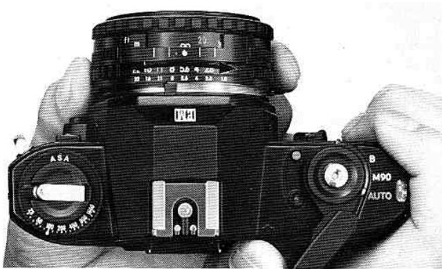 NIKON EM - 1 - 2