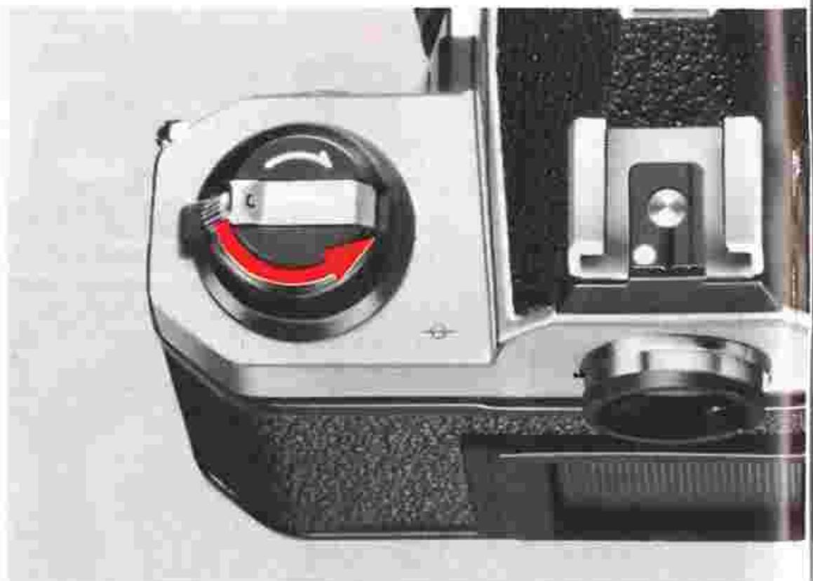 NIKON FM2 - Take up film slack. - 1