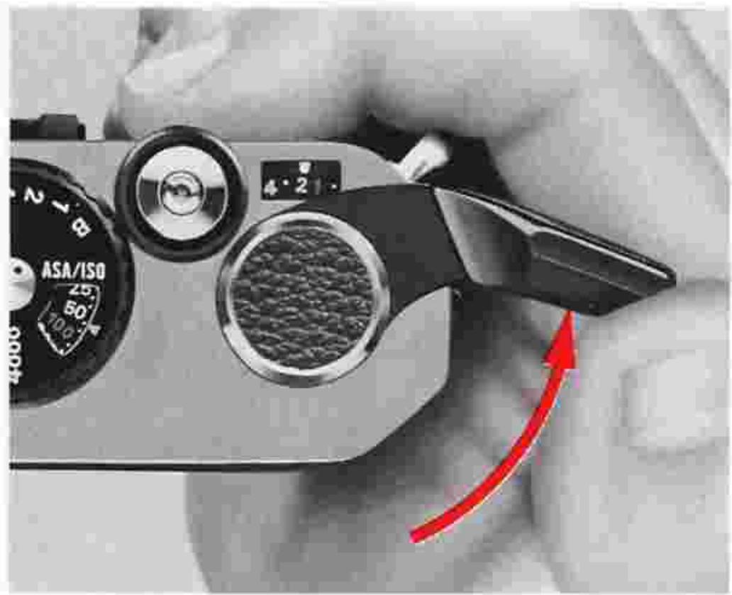 NIKON FM2 - Depress the shutter release button. - 1